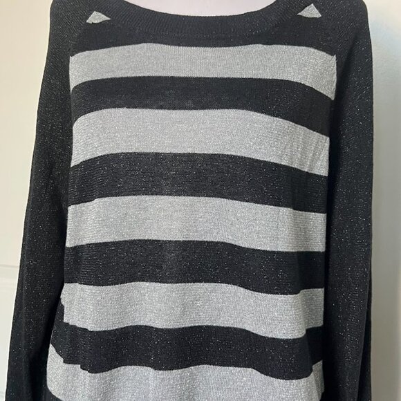 Michael Kors Silver Black Long Sleeve Striped Metallic Sweater Size Large - Picture 2 of 12